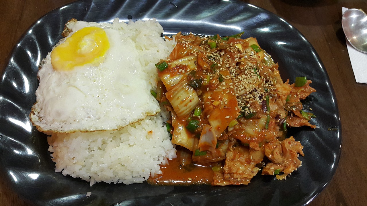 四川经典美食，自制凉面的详细步骤与调料秘籍