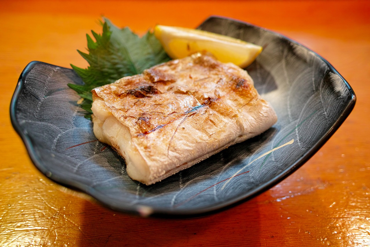 美食探索刀鱼的五彩斑斓——解锁四种独特做法，让你大快朵颐！