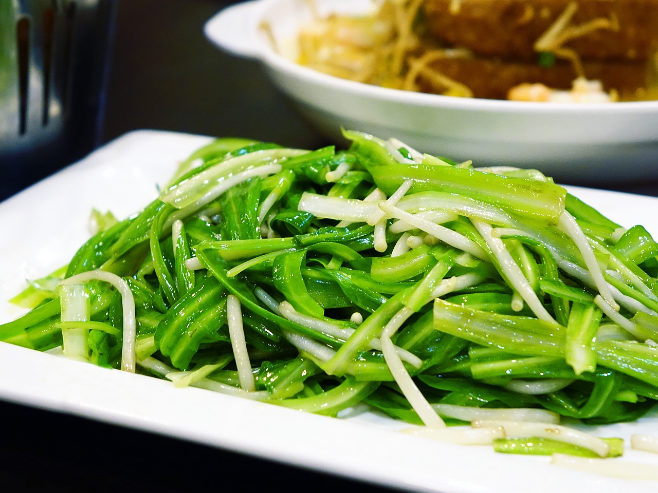 揭秘中国传统美食，美味狗肉火锅的制作秘籍