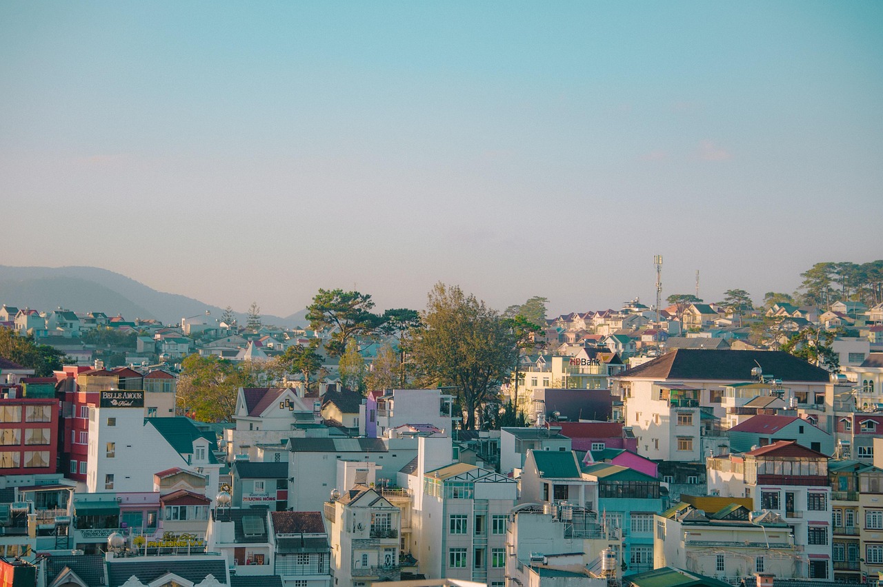 探索东方之珠，香港旅游必去的十大地标